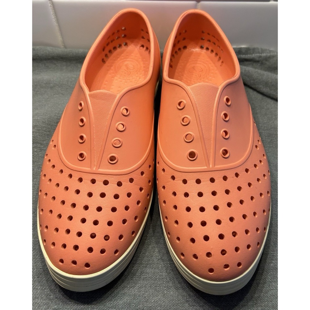 Native Jefferson Shoes Peach Orange  Women's‎ Size 10, Men's Size 8